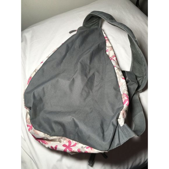 TrailMaker Classic Crossover Bag Large with Pink and Gray Flowers - Picture 6 of 9